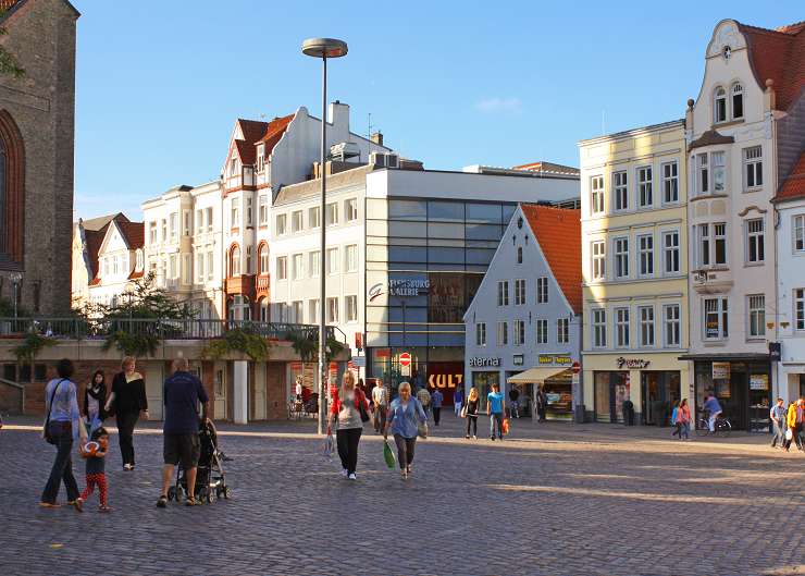 Holm: Fußgängerzone im Zentrum von Flensburg