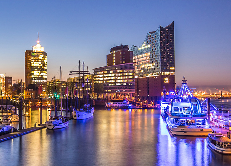 Ein Abend im Hamburger Hafen bei der Hamburg Bordparty