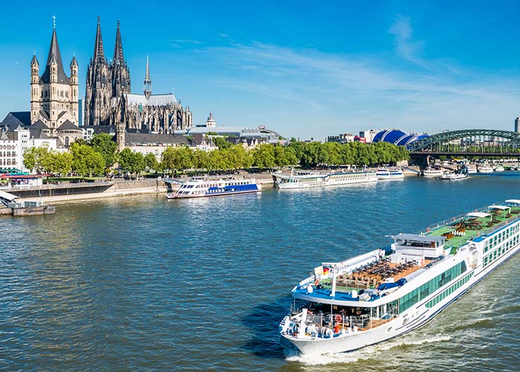 Tipps für Köln: Dom und Groß St. Martin am Rhein besichtigen