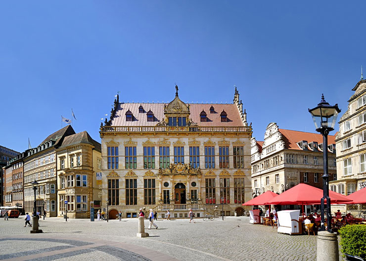 Die Handelskammer Bremen steht direkt am Rathausplatz in der historischen Altstadt