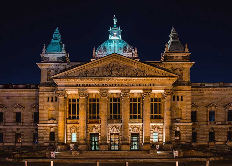 Bei einer Stadtführung in Leipzig am Abend