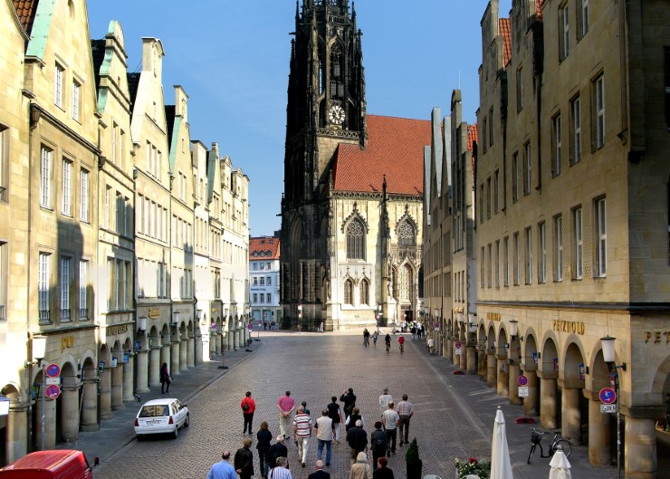 Die Lambertiekirche gehört zu jeder Sightseeing Tour durch Münster